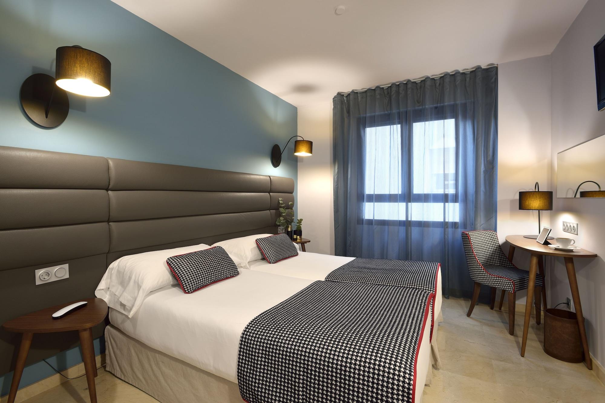 Hotel Pamplona Plaza Экстерьер фото