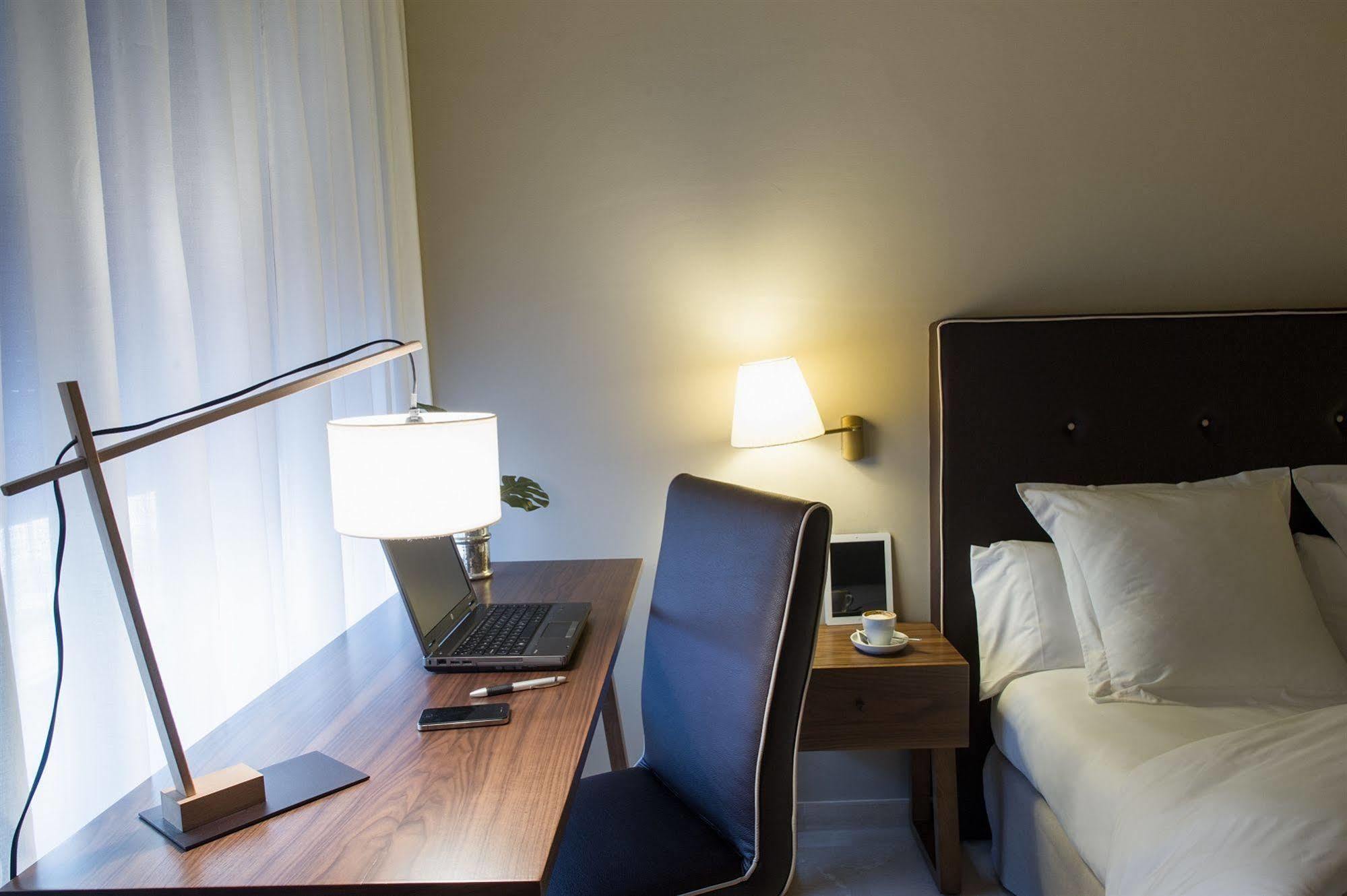 Hotel Pamplona Plaza Экстерьер фото